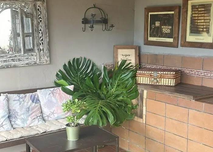 De Lujo Con Jardin Privado Y Vistas Al Mar