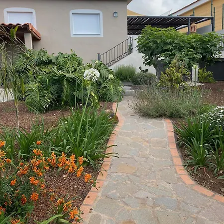 De Lujo Con Jardin Privado Y Vistas Al Mar